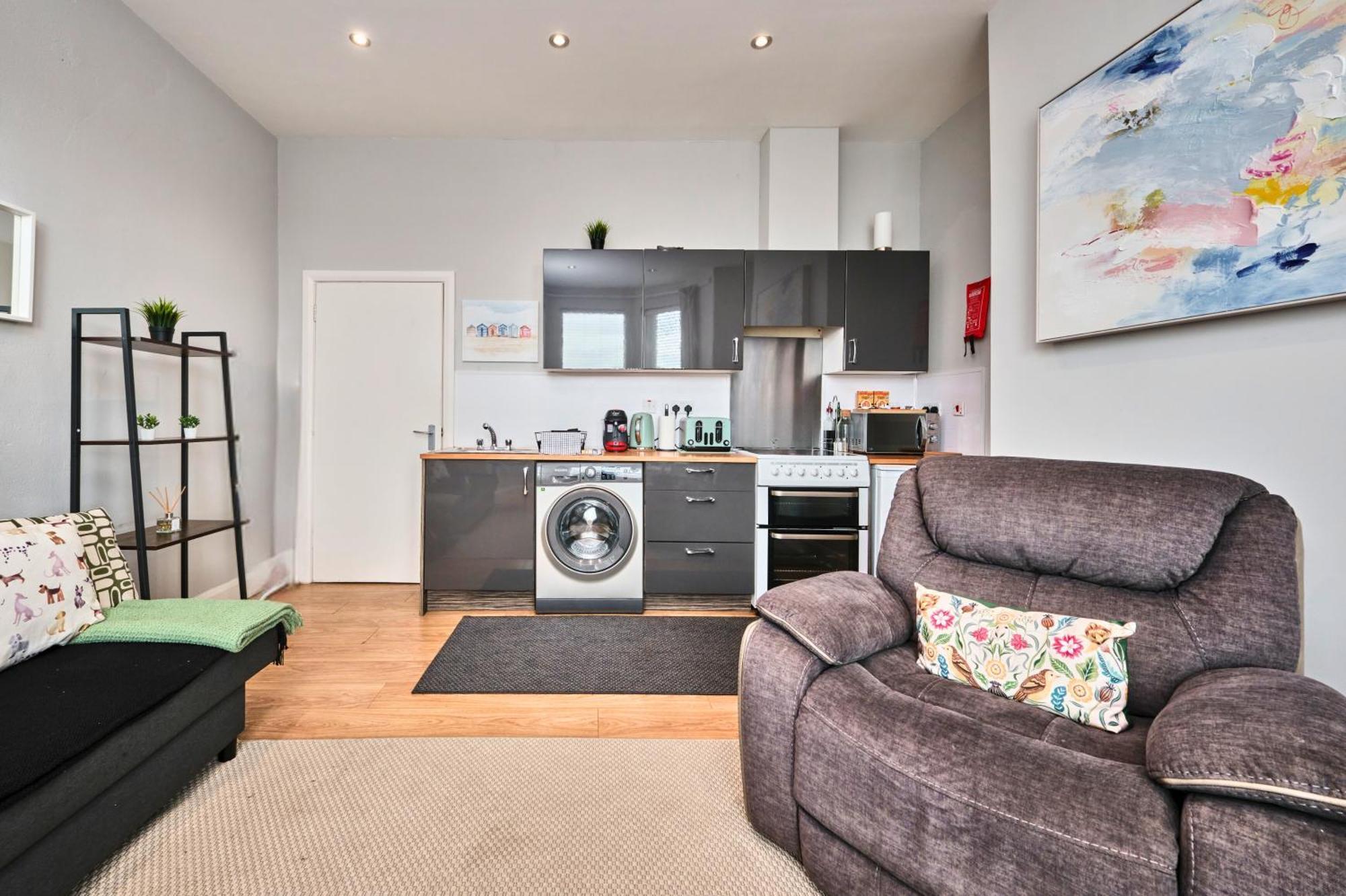 1 West Beach - Dog Friendly - Portrush By The Sea Exterior foto